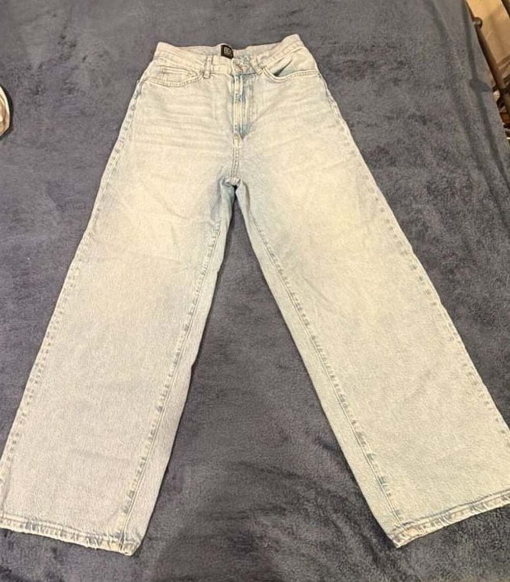 Aeropostale High Rise Super Wide Leg Jeans